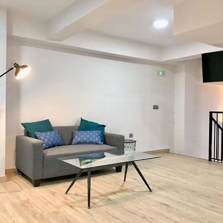 Modern & Spacious Apartment In Plaza De La Merced Málaga Eksteriør billede
